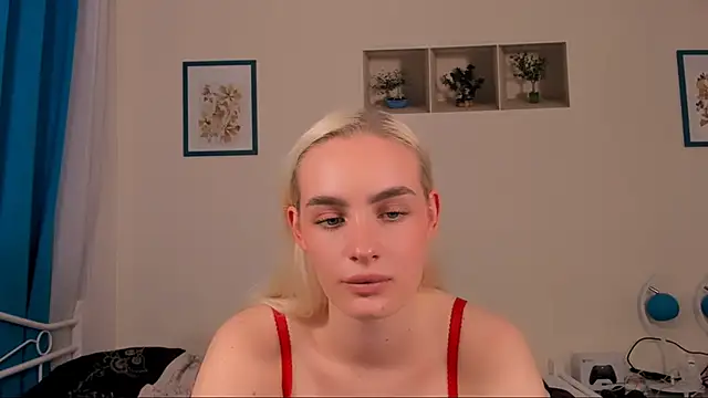 OliviaKisss online show from 04/13/26, 05:50