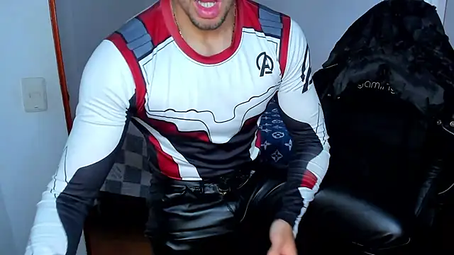 Tommy Bred online show from 10/31/25, 05:09