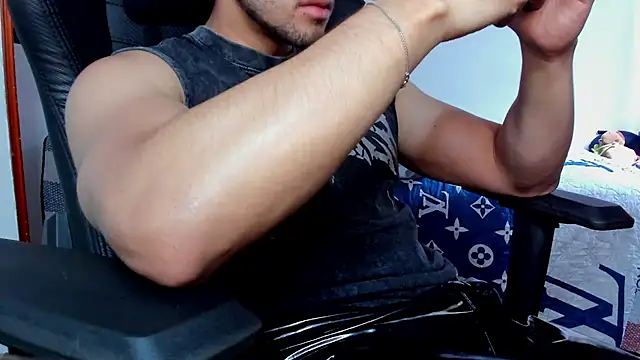 Tommy Bred online show from 04/07/26, 06:32