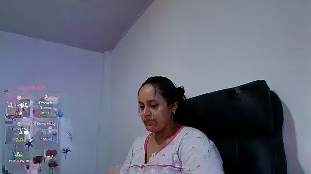 VICTORIABLACK xh online show from 04/15/26, 06:01