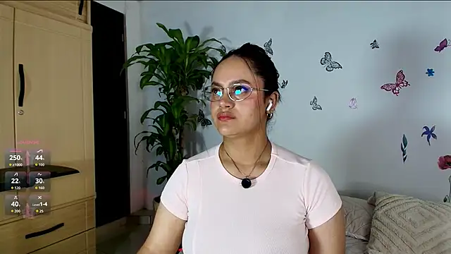 Snapshot of VICTORIABLACK_@xh chatting on 06/01/26, 10:04 VICTORIABLACK xh online show from 06/01/26, 10:04