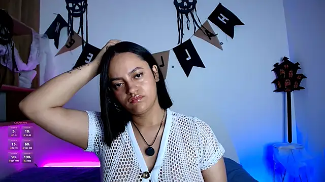 VICTORIABLACK xh online show from 10/10/25, 11:11