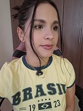 Snapshot of heyshaa chatting on 06/19/26, 10:25 heyshaa online show from 06/19/26, 10:25