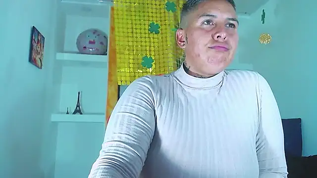 Yessi rousse online show from 03/18/25, 08:16