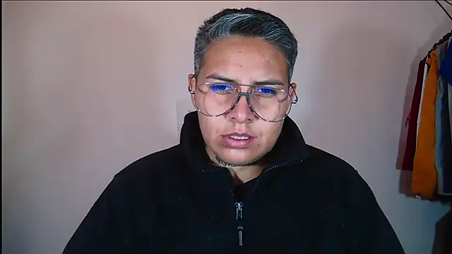 Yessi rousse online show from 11/14/25, 11:58