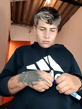 Yessi rousse online show from 04/17/26, 07:17