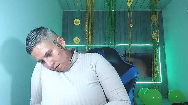 Yessi rousse online show from 03/18/25, 09:01