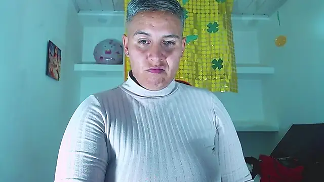 Yessi rousse online show from 03/18/25, 12:39