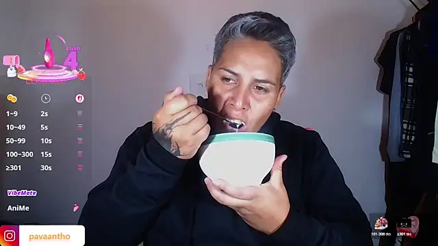 Yessi rousse online show from 10/23/25, 11:47