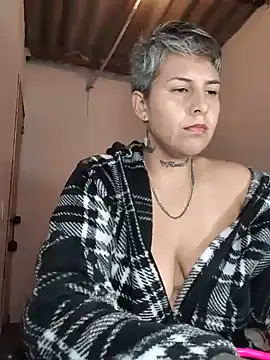 Snapshot of Yessi_rousse chatting on 05/14/26, 01:30 Yessi rousse online show from 05/14/26, 01:30
