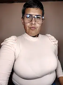 Yessi rousse online show from 01/14/26, 09:51