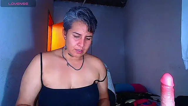 Snapshot of Yessi_rousse chatting on 07/10/26, 06:52 Yessi rousse online show from 07/10/26, 06:52