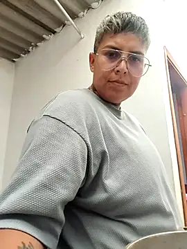 Yessi rousse online show from 11/12/25, 07:07