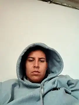 Yessi rousse online show from 04/04/26, 03:18