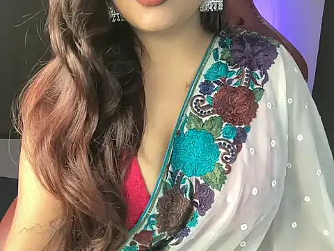 Snapshot of shanayaaa_1 chatting on 09/16/25, 07:04 shanayaaa 1 online show from 09/16/25, 07:04