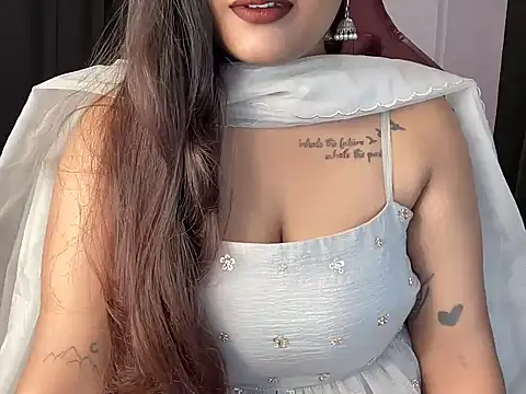 shanayaaa 1 online show from 05/08/26, 06:56
