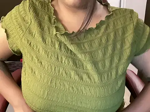 Snapshot of shanayaaa_1 chatting on 02/14/26, 08:58 shanayaaa 1 online show from 02/14/26, 08:58