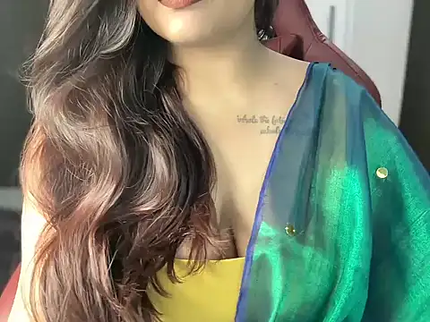 shanayaaa 1 online show from 11/10/25, 02:33