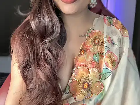 shanayaaa 1 online show from 11/14/25, 06:55