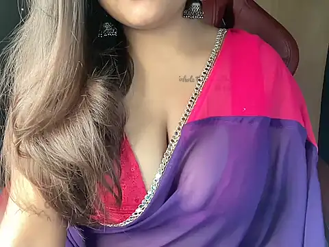 Snapshot of shanayaaa_1 chatting on 02/24/25, 06:26 shanayaaa 1 online show from 02/24/25, 06:26