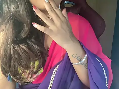 Snapshot of shanayaaa_1 chatting on 01/30/25, 06:54 shanayaaa 1 online show from 01/30/25, 06:54