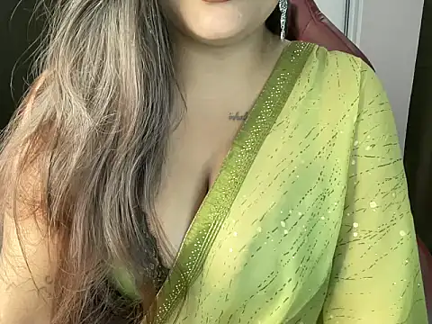 Snapshot of shanayaaa_1 chatting on 02/16/26, 07:12 shanayaaa 1 online show from 02/16/26, 07:12