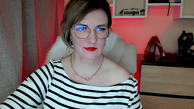 feliziaDesire online show from 03/18/26, 07:04