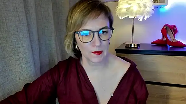 feliziaDesire online show from 10/22/25, 12:48