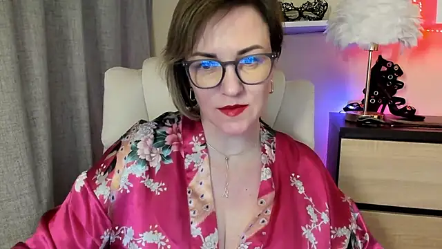 feliziaDesire online show from 11/17/25, 08:35