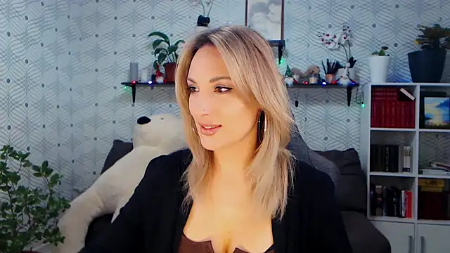 MillaXQueen online show from 01/14/26, 03:26