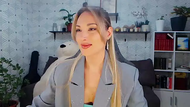 MillaXQueen online show from 02/19/26, 02:58