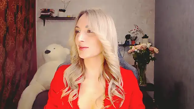 Snapshot of MillaXQueen chatting on 02/27/25, 03:26 MillaXQueen online show from 02/27/25, 03:26