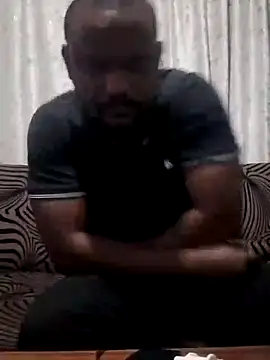 Snapshot of TheTwist chatting on 02/03/25, 10:21 TheTwist online show from 02/03/25, 10:21