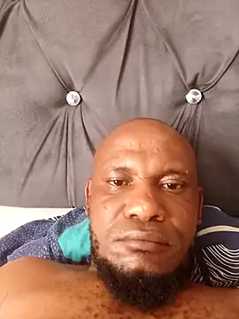 Snapshot of TheTwist chatting on 03/30/26, 01:12 TheTwist online show from 03/30/26, 01:12