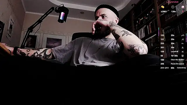 Snapshot of FindomJason chatting on 12/17/25, 02:22 FindomJason online show from 12/17/25, 02:22