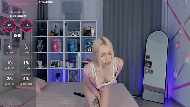 Emilyrighter1 online show from 12/20/25, 05:16