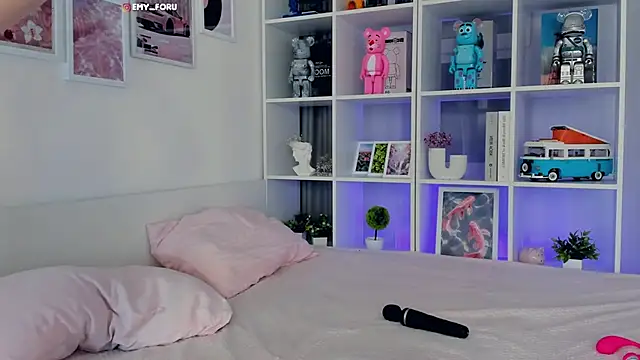 Emilyrighter1 online show from 12/13/25, 08:04