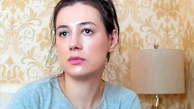 JuliaHunts online show from 04/03/26, 04:08