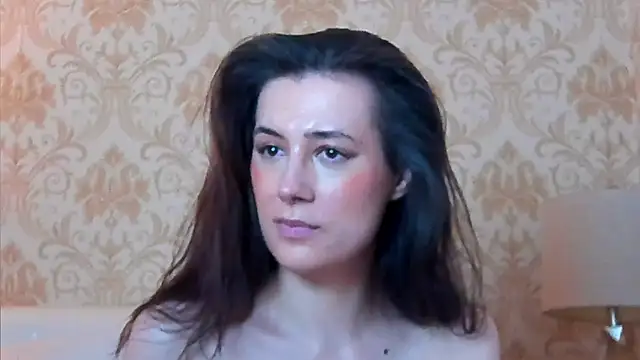 JuliaHunts online show from 06/03/26, 10:38