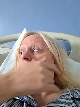 martachatte online show from 11/20/25, 11:44