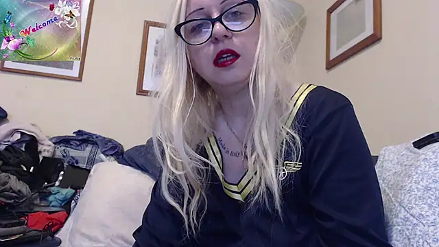 martachatte online show from 10/26/25, 08:26