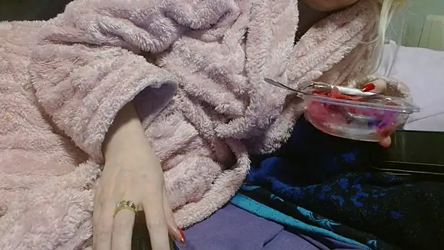 martachatte online show from 05/15/26, 09:13