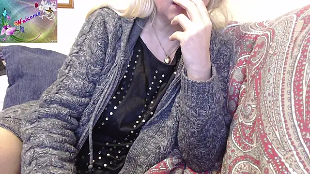 martachatte online show from 10/16/25, 07:49