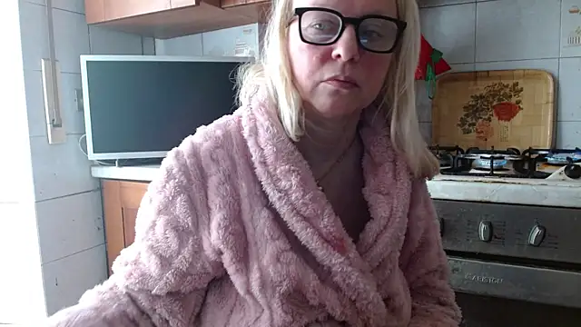 martachatte online show from 04/24/26, 06:48
