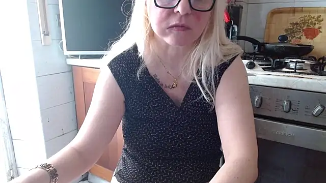 martachatte online show from 04/26/26, 07:38