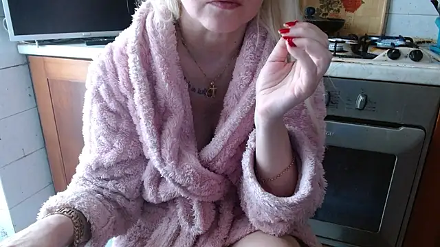 martachatte online show from 04/18/26, 08:49