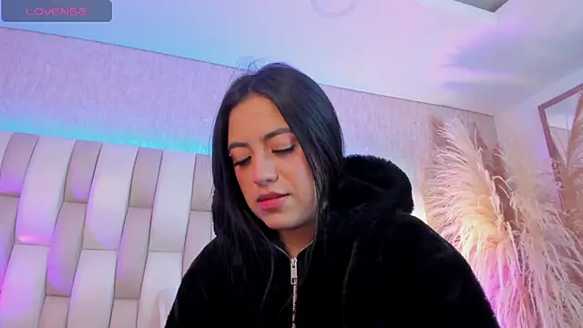 Rebeca jones online show from 03/11/26, 12:21