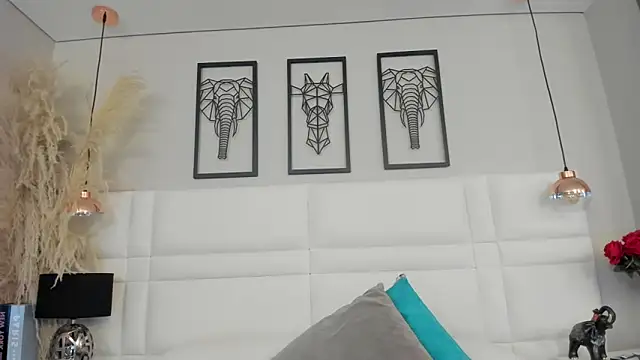 Snapshot of Rebeca_jones chatting on 11/26/25, 12:49 Rebeca jones online show from 11/26/25, 12:49