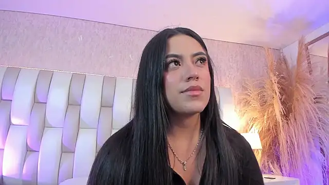 Snapshot of Rebeca_jones chatting on 07/13/26, 12:04 Rebeca jones online show from 07/13/26, 12:04