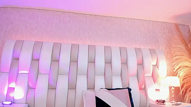 Rebeca jones online show from 03/03/26, 12:34